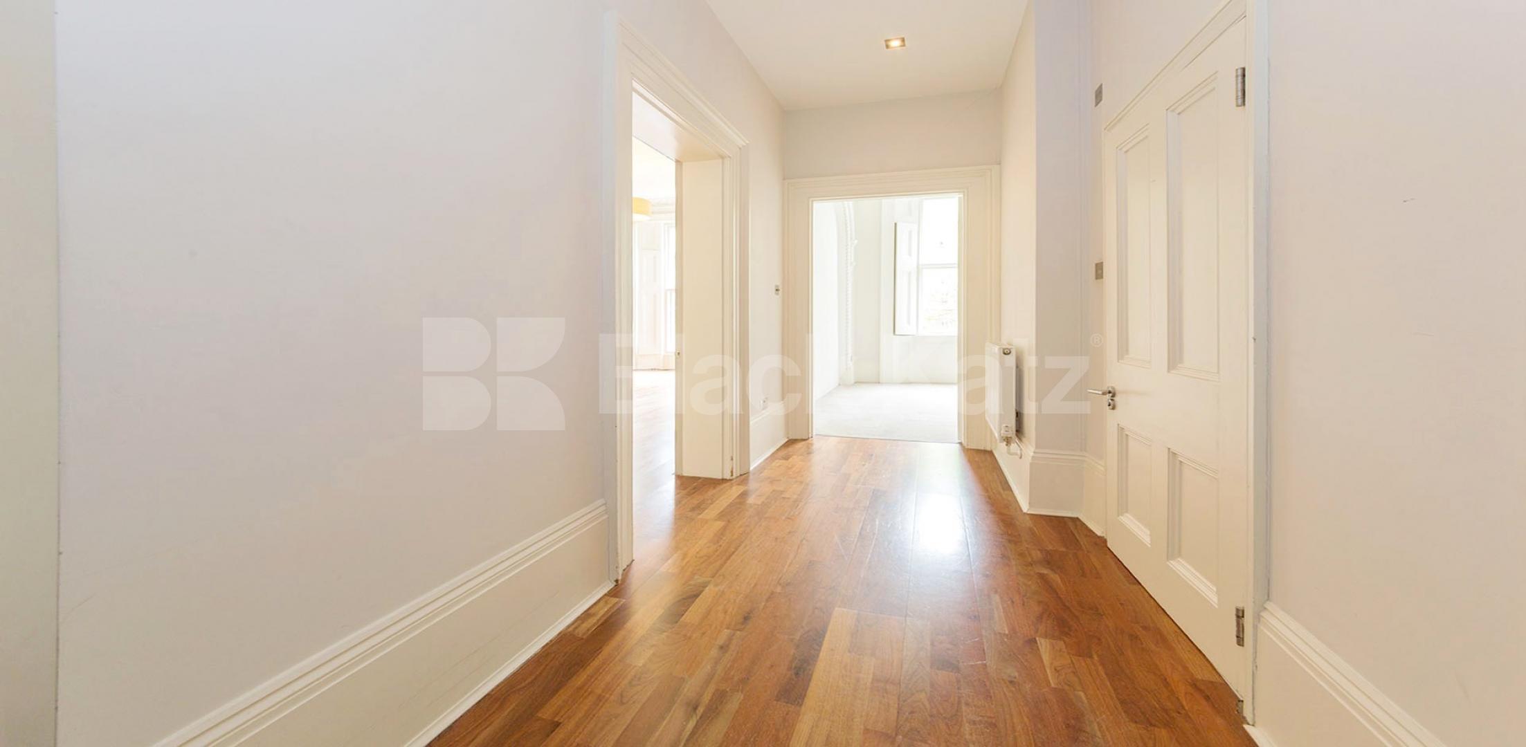 			LET, 2 Bedroom, 1 bath, 1 reception Flat			 Holland Road, KENSINGTON